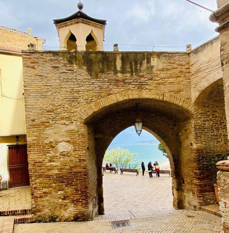 B&B Residenza Aragonese 바스토 외부 사진